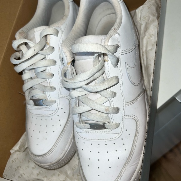 AIR FORCE 1 - Picture 3 of 3